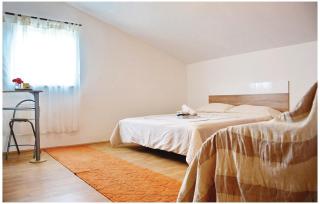 Family friendly house with a swimming pool Posedarje, Novigrad - 15785 - Islam Latinski - 2