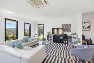 Sandstone Estate - Red Hill - 4