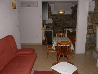 Apartments by the sea Brist, Makarska - 16098 - 1