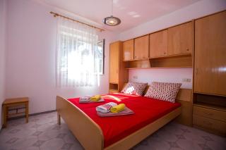 Apartments with a parking space Barbat, Rab - 16245 - Rab - 1