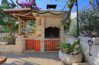 Apartments by the sea Trogir - 15517 - 3