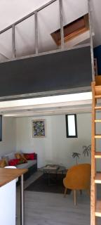 Charmant logement avec terrasse - Salinelles - 1