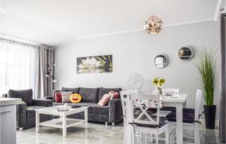 2 Bedroom Beautiful Home In Nowe Warpno - 8