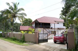 Greenhouse Homestay - Siddapur - 4