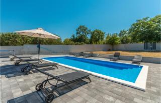 4 Bedroom Lovely Home In Donje Rastane - 5