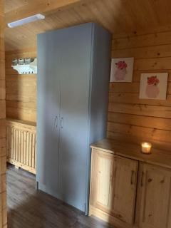 Cheerful Cozy Cabin in Countryside - Limerick - 2