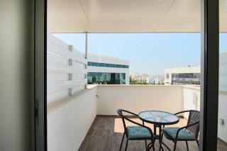 Phaedrus Living: Luxury Suite Nicosia 505 - Nicosia - 6