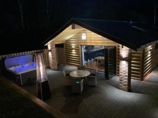 Harewell wood lodge - - 0