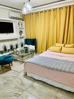 Romantic Studio w/Jacuzzi 15 min Airport - Ensanche Los Minas - 4