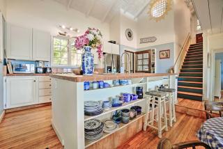 Walk to Beach Paniolo Hale Townhome with Ocean View - Maunaloa - 2