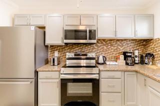Cozy Family Retreat with Arcade, Grill, Waffle Bar & Firepit - Norcross - 1