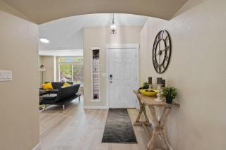 Remodeled, Charming Retreat on the City's Doorstep - 6