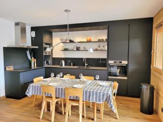 Appart charmant avec Jacuzzi, Terrasse, Parking & WiFi - FR-1-598-92 - Les Gets - 9