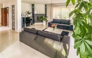 Awesome Home In Kobylanka With Wifi - Kobylanka - 8