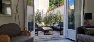 En hyper centre, logement climatisé entièrement rénové! Netflix - Amazon Prime - Terrasse - Le Nature Zen - Surgères - 8
