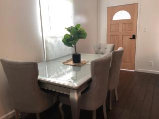 Amazing House On Franklin - 4