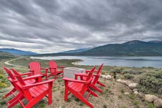 Breathtaking Lake-View Retreat with On-Site Hiking! - Twin Lakes - 9