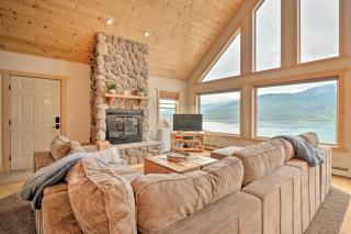 Breathtaking Lake-View Retreat with On-Site Hiking! - Twin Lakes - 5