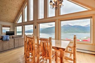 Breathtaking Lake-View Retreat with On-Site Hiking! - Twin Lakes - 1