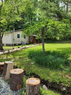 NEW! Hurleyville Upstate NY - your Catskills getaway with hot tub, sauna and firepit! - Hurleyville - 8