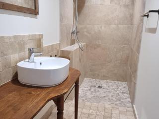 Luxe et tranquillité au vert: maison 6 chambres, piscine, proche du Mans, idéale familles et groupes - FR-1-410-361 - 8