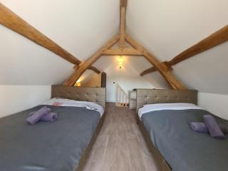 Grand Gîte au Berry avec Terrasse, Pétanque et Confort Tout Inclus - Lac d'Eguzon Proche - FR-1-591-355 - Orsennes - 4