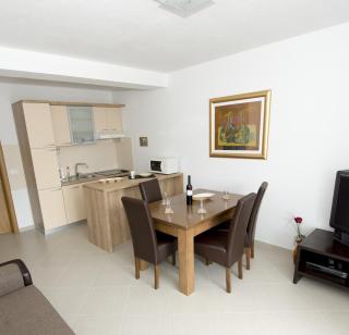 Apartments by the sea Promajna, Makarska - 17160 - Promajna - 1