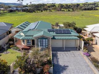 Ti Na Mara 20 Resolute Avenue Normanville - 8