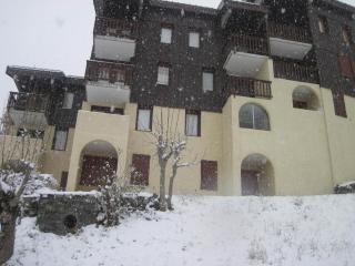 Studio Fonctionnel au Pied des Pistes avec Terrasse - Plein Sud, Près des Remontées et Services - FR-1-181-2542 - 8