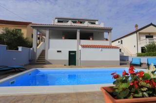 Seaside family friendly house with a swimming pool Slatine, Ciovo - 17231 - Slatine - 8