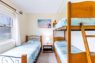 Sunnie Belle, 2,3 Victoria Parade - Unit with water views and air conditioning - Nelson Bay - 4