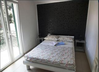 Apartments with parking space Maslinica, Solta - 17314 - 1