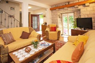 Family friendly apartments with a swimming pool Sustjepan, Dubrovnik - 17308 - Dubrovnik - 3