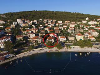 Seaside family friendly house with a swimming pool Trogir - 17358 - 0