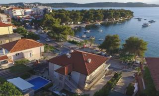 Seaside family friendly house with a swimming pool Trogir - 17358 - 9