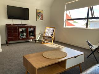 Heart of Russell Apartment - Russell Apartment - 7