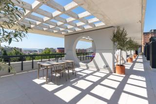 Apartamentos Líbere Pamplona Yamaguchi - Pamplona - 8