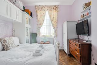 Charming one bedroom flat near Maida Vale by UnderTheDoormat - Londen - 6