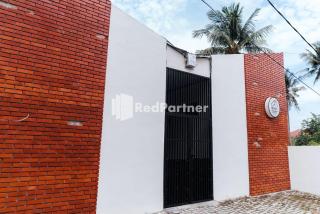Aksara Homestay Syariah Mitra RedDoorz - Tanjungkarang - 4