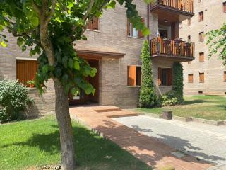 ACOGEDOR PISO EN SORT CON PISCINA - 9