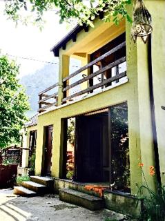Pet friendly Charming house with garden - 1