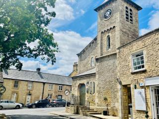 The Clock Tower Stow - 0