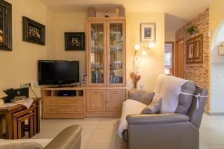Heads 2 Holiday Homes Apartment - Villamartin - 7