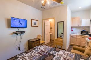 June Lake Motel - June Lake - 5