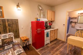 June Lake Motel - June Lake - 8