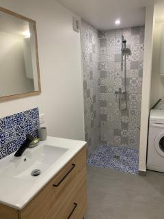 Charmant logement avec un extérieur et un jacuzzi - Lançon-Provence - 5