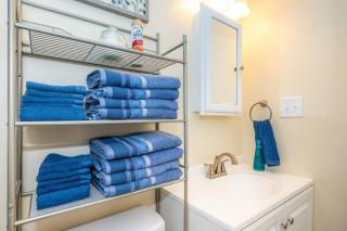 *Cool Crib * King Bed * Long Term Stays * Duke* - Durham - 1