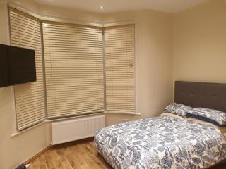 London Luxury Apartments 5 min walk from Ilford Station, with FREE PARKING & FREE WIFI - Ilford - 8