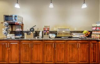 BEST WESTERN PLUS Inn at Valley View - Roanoke - 4