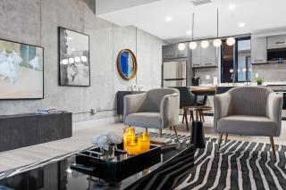 Pretty Rola 201 Luxury 1B1B w King Bed at Downtown Fort Lauderdale - Fort Lauderdale - 2